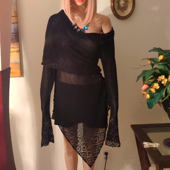 BCBG rayon wrap size S. - Picture 1 of 8